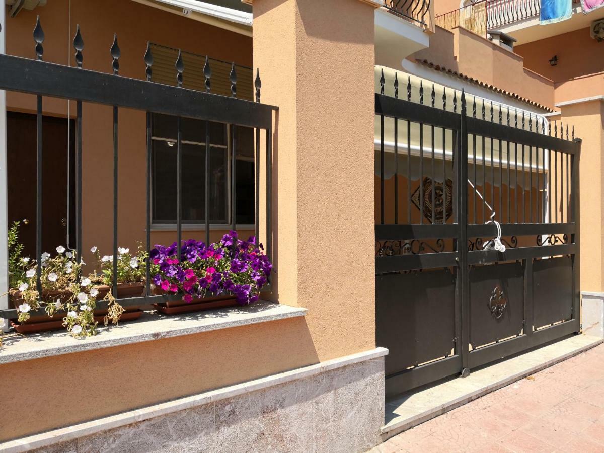 Tiny House Naxos Hotel Giardini Naxos Exterior photo